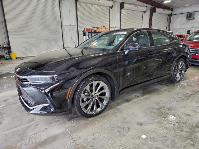  Salvage Toyota Crown Xle