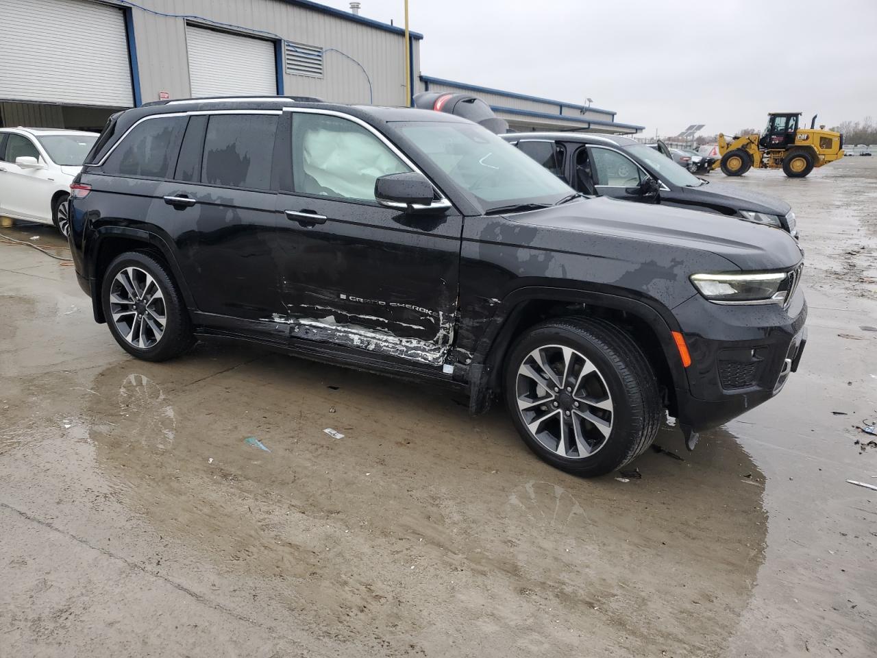 Jeep Grand Cherokee Overland Image 3