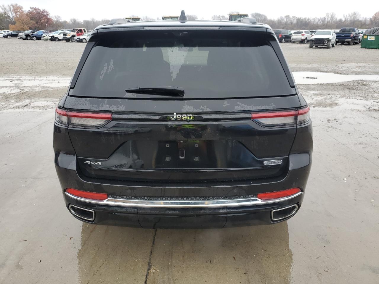 Jeep Grand Cherokee Overland Image 10