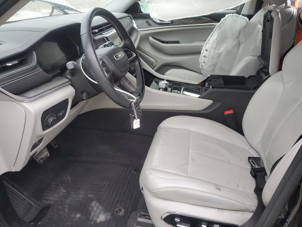 Jeep Grand Cherokee Overland Image 4