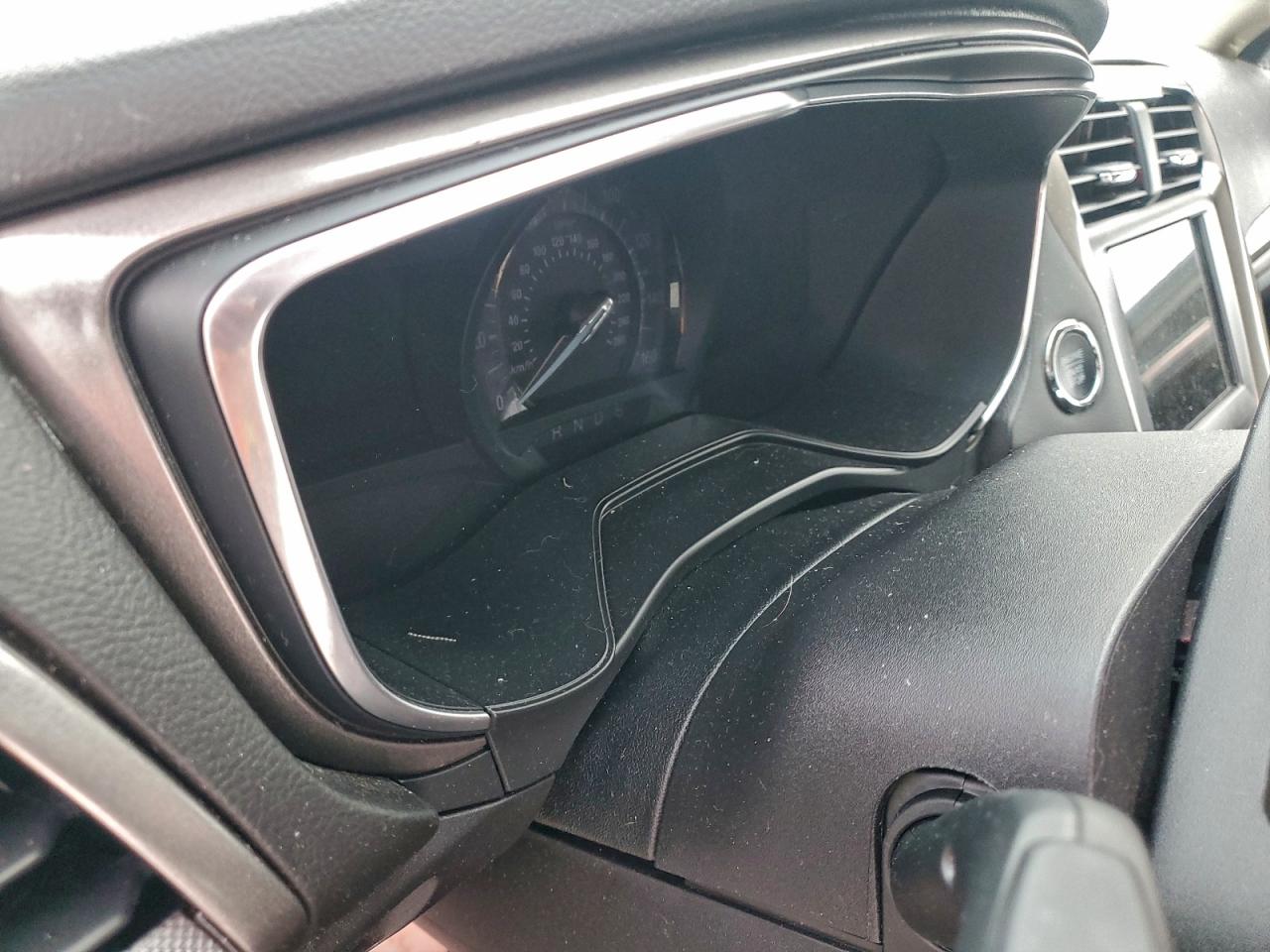 Ford Fusion Se Image 10