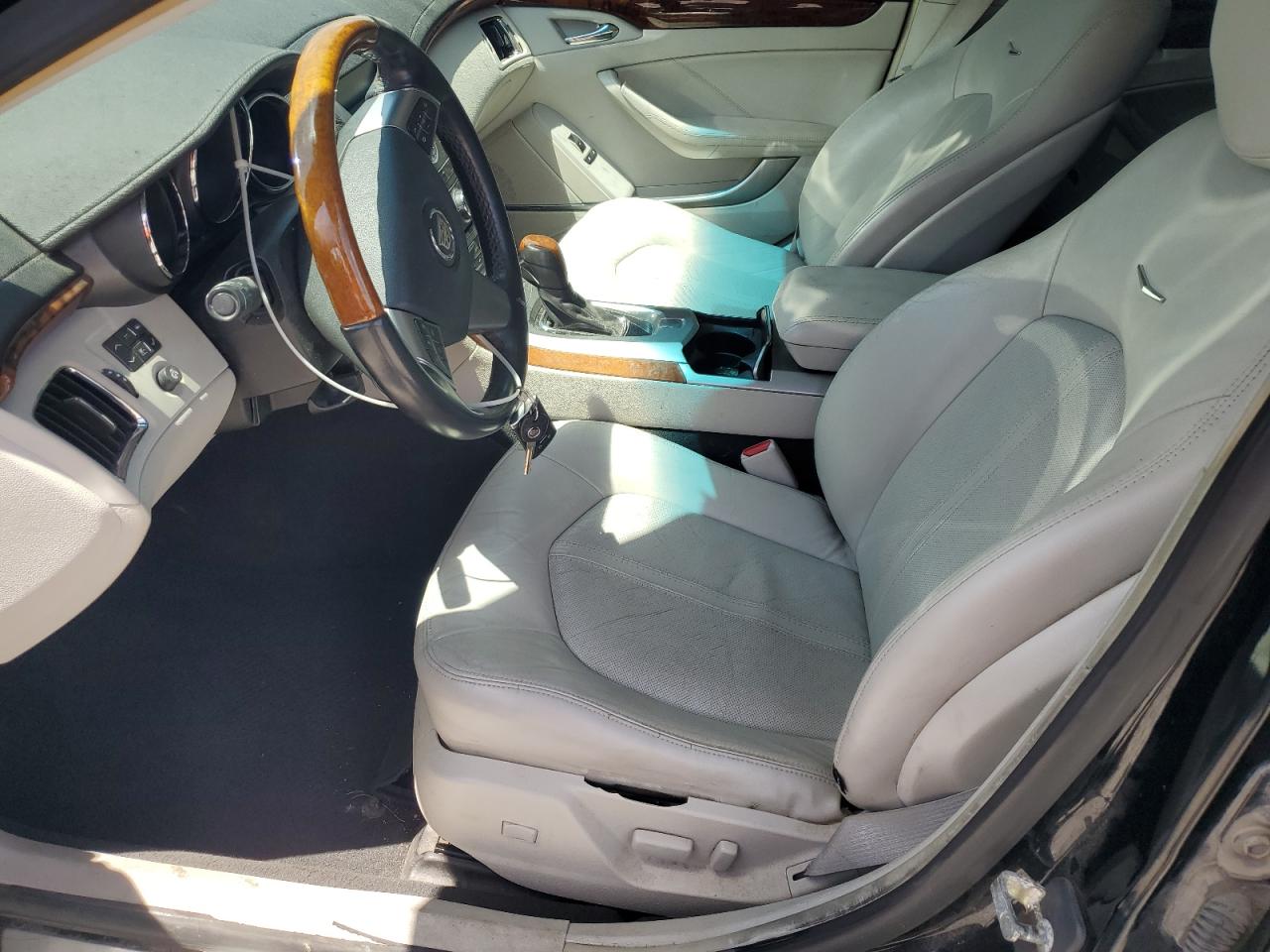 Cadillac CTS Hi Feature V6 Image 10