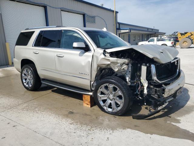 GMC Yukon Denali Image 10