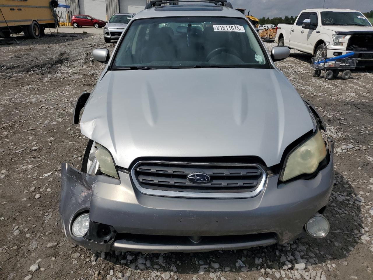 Subaru Legacy Outback 2.5i Limited Image 4
