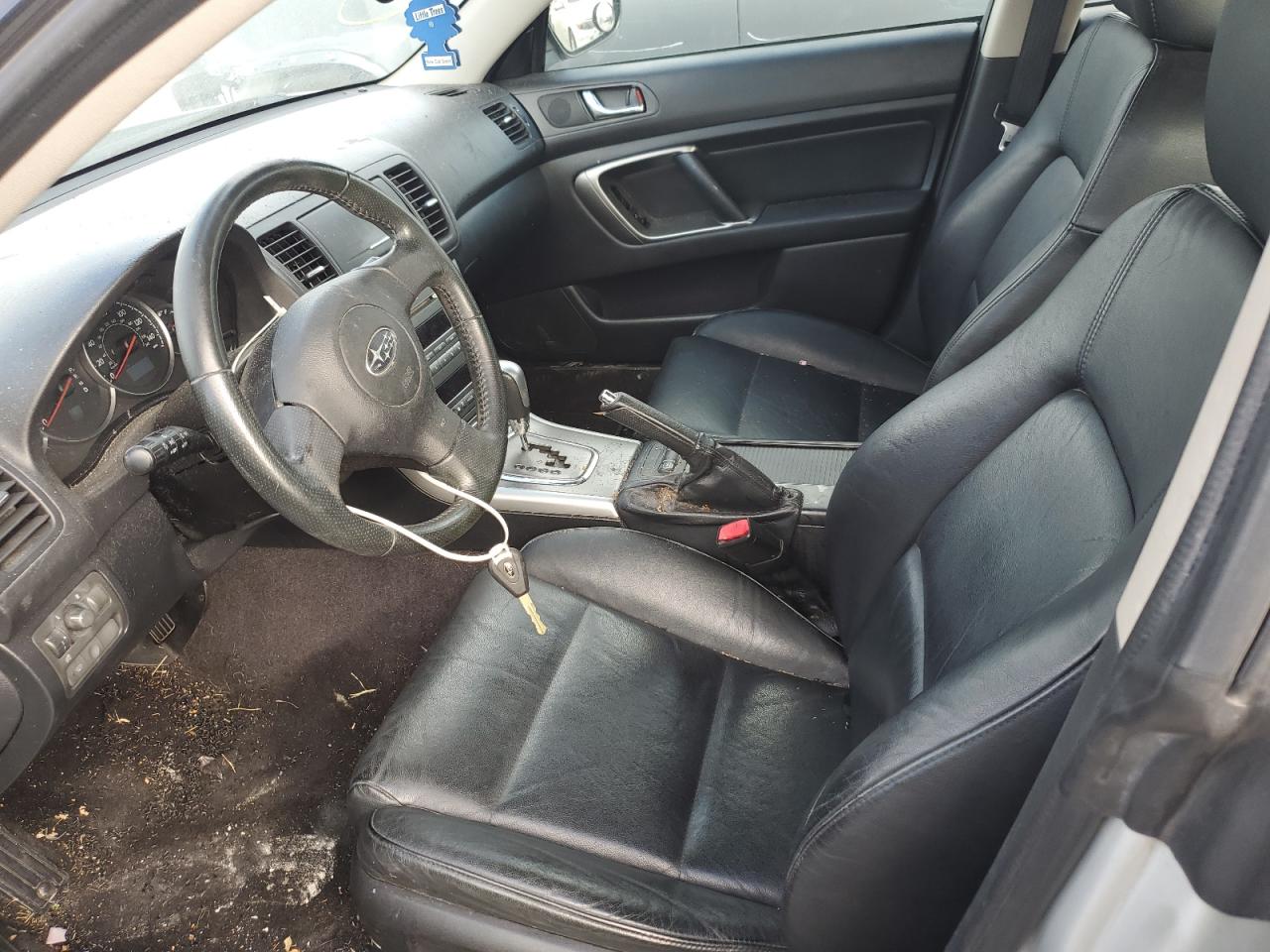 Subaru Legacy Outback 2.5i Limited Image 3