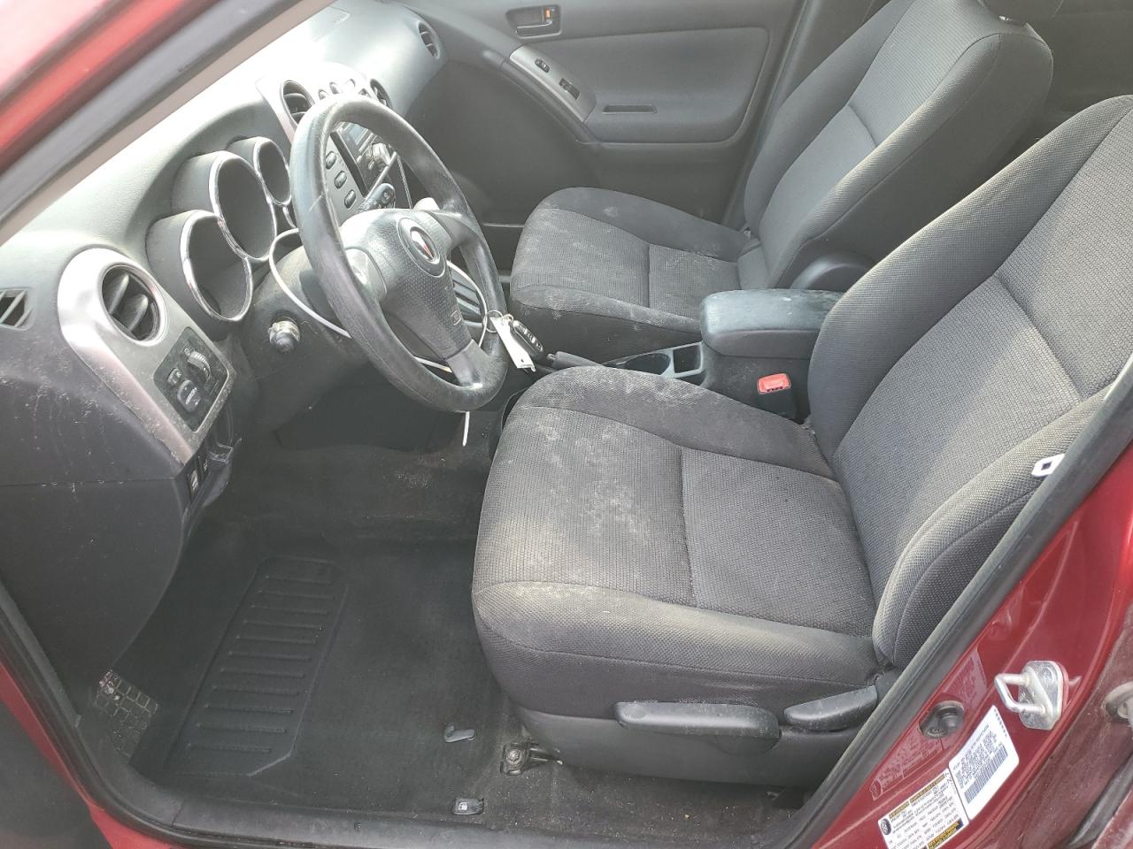 Pontiac Vibe Image 11