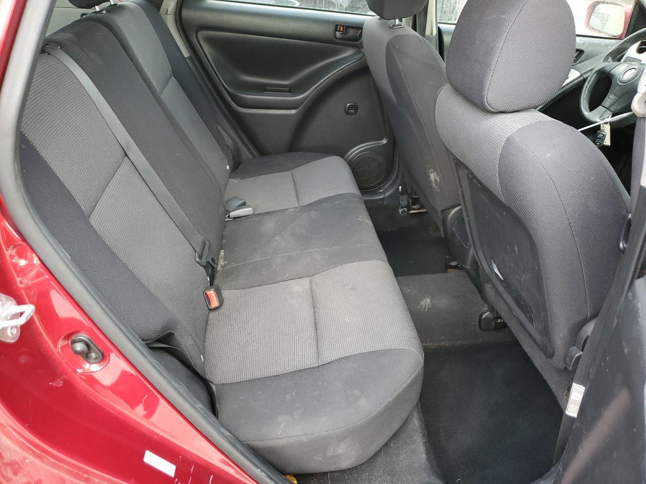 Pontiac Vibe Image 7