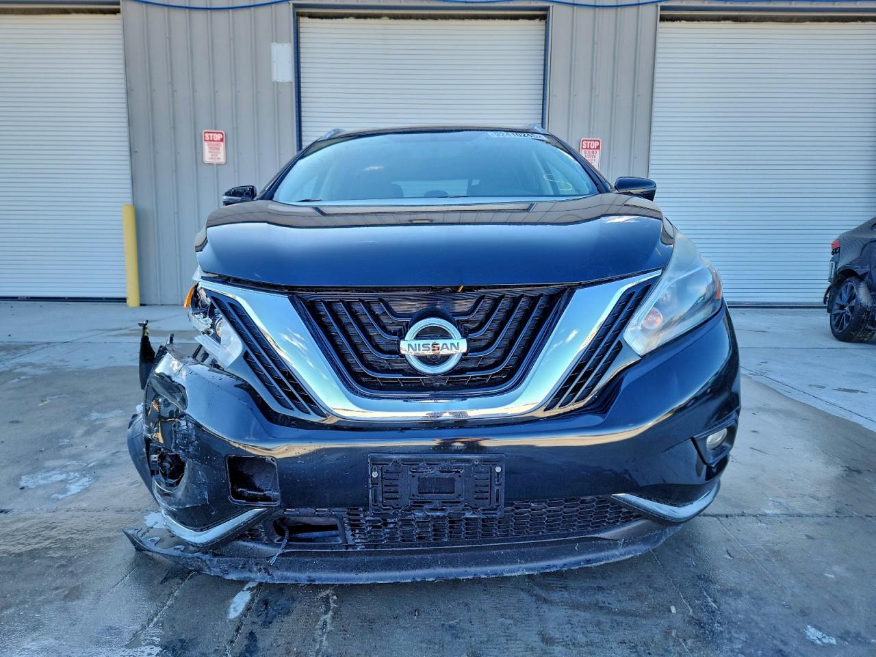 Nissan Murano S Image 2