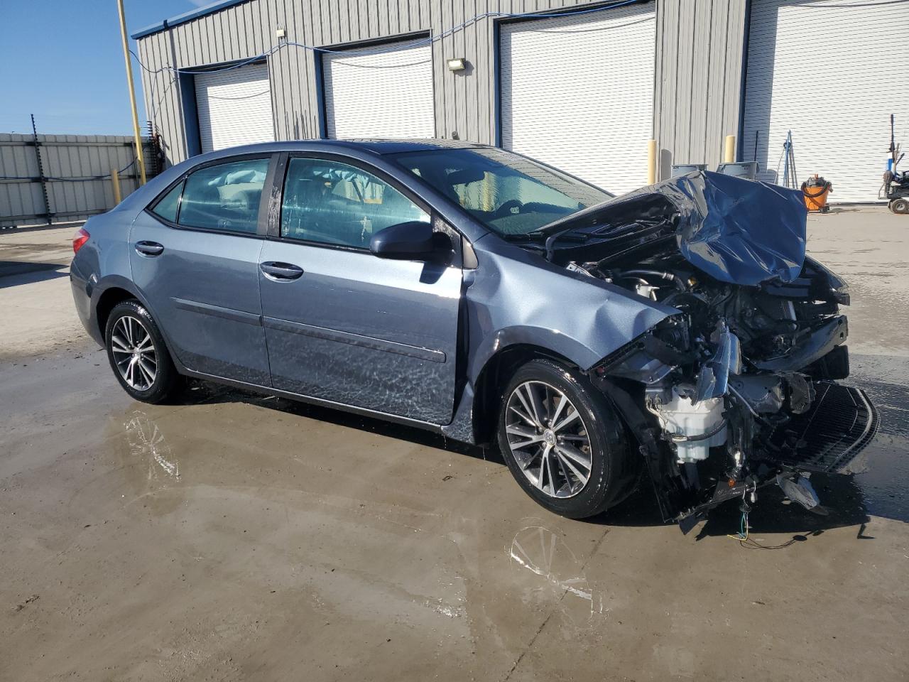 Toyota Corolla L Image 9