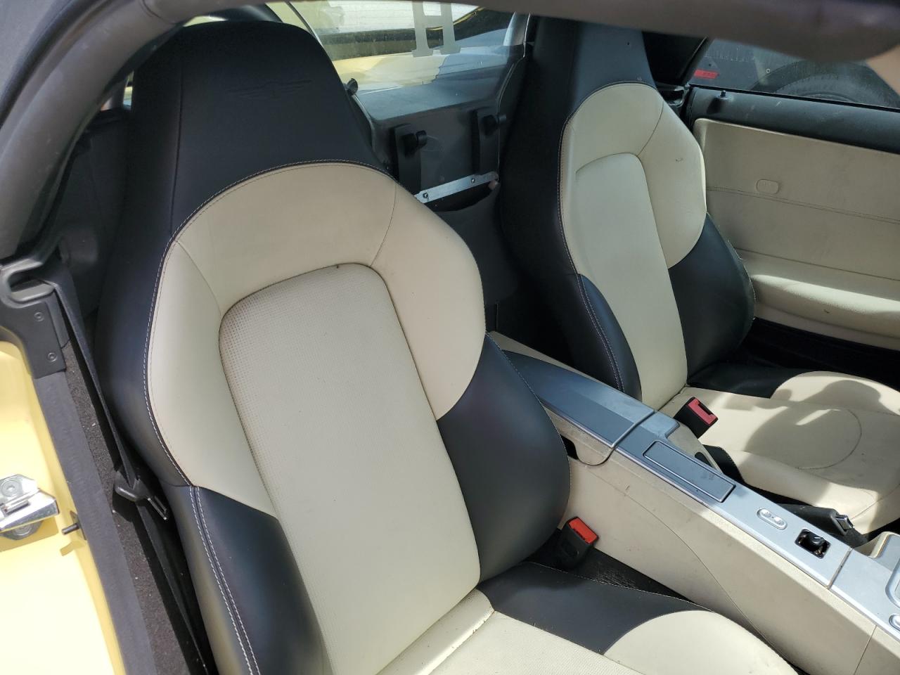 Chrysler Crossfire Limited Image 8