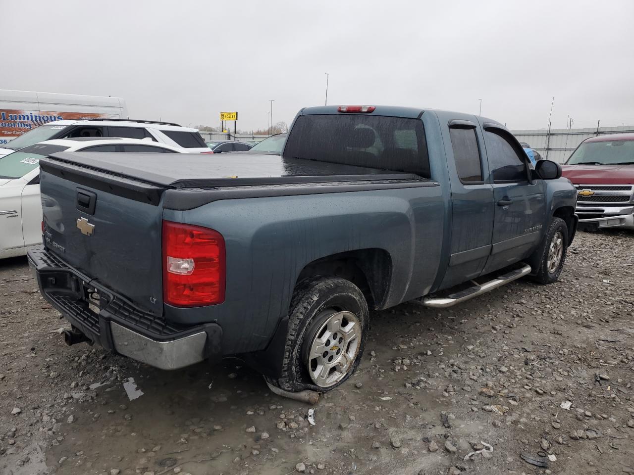 Chevrolet Silverado C1500 Image 12