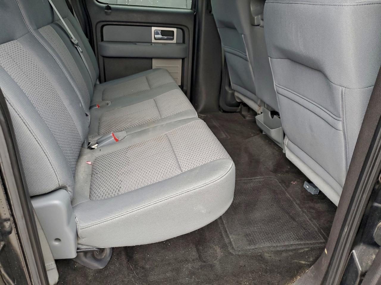 Ford F-150 Supercrew Image 12