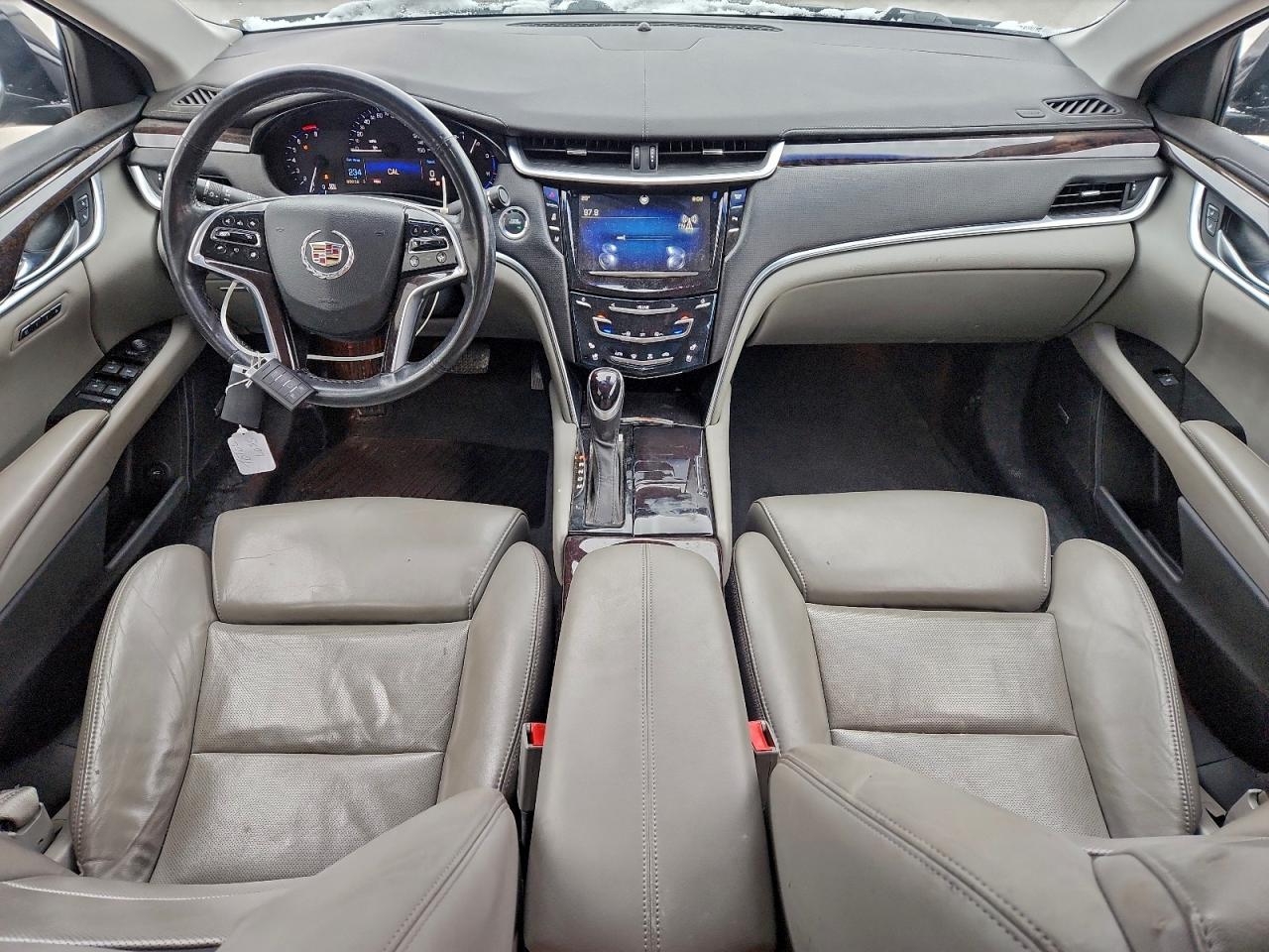 Cadillac XTS Luxury Collection Image 3