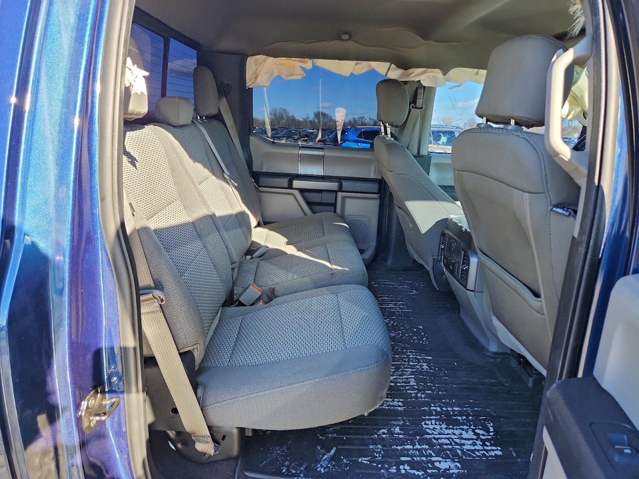 Ford F-150 Supercrew Image 8