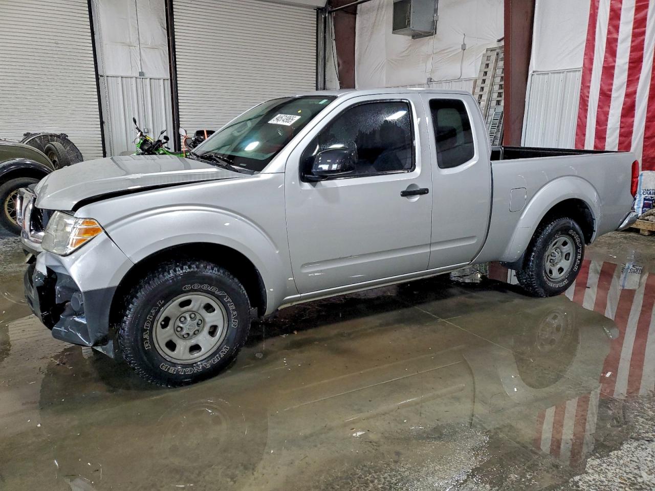 Nissan Frontier S Image 1