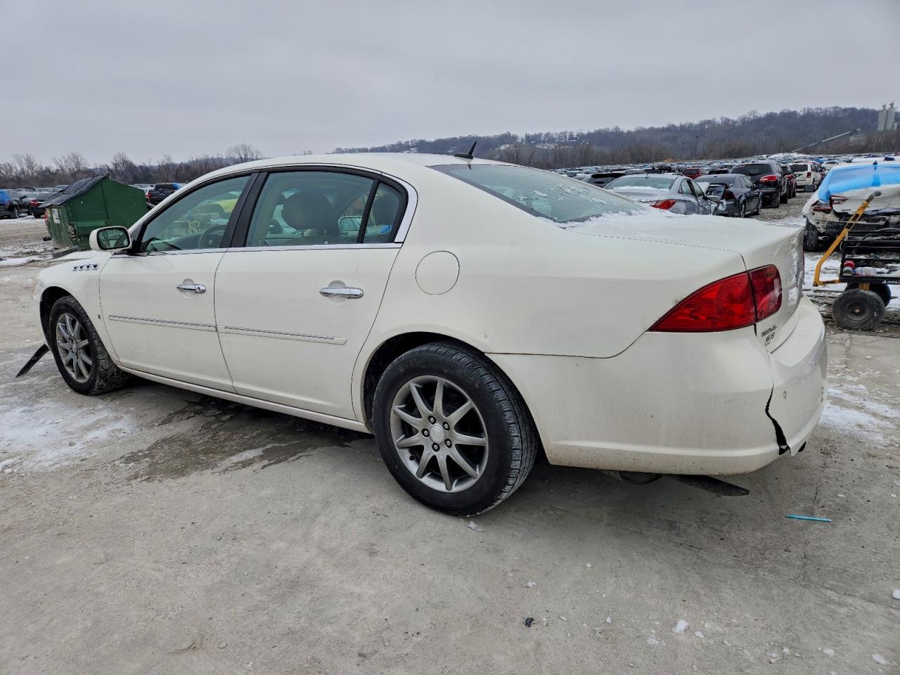 Buick Lucerne Cxl Image 2