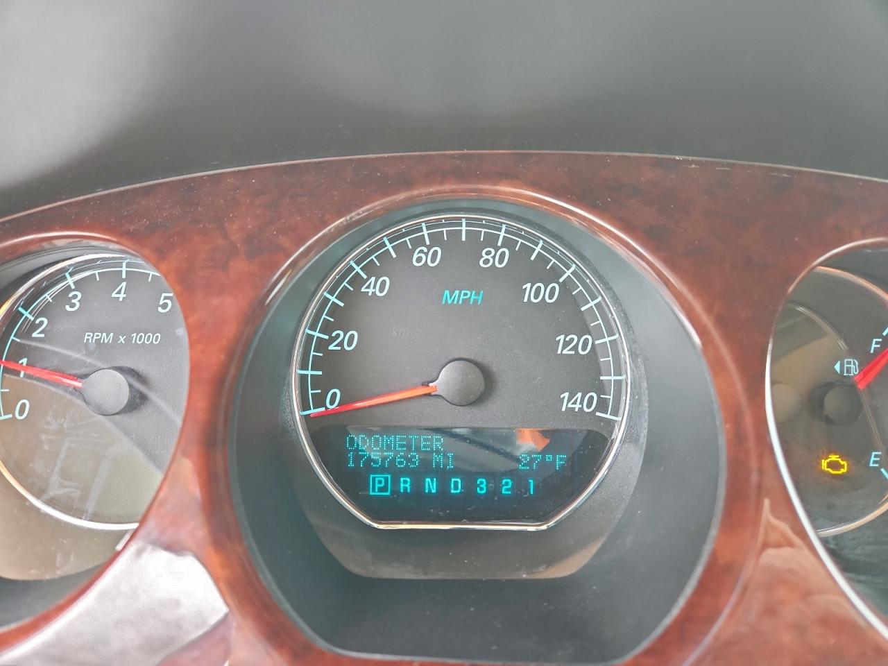 Buick Lucerne Cxl Image 8