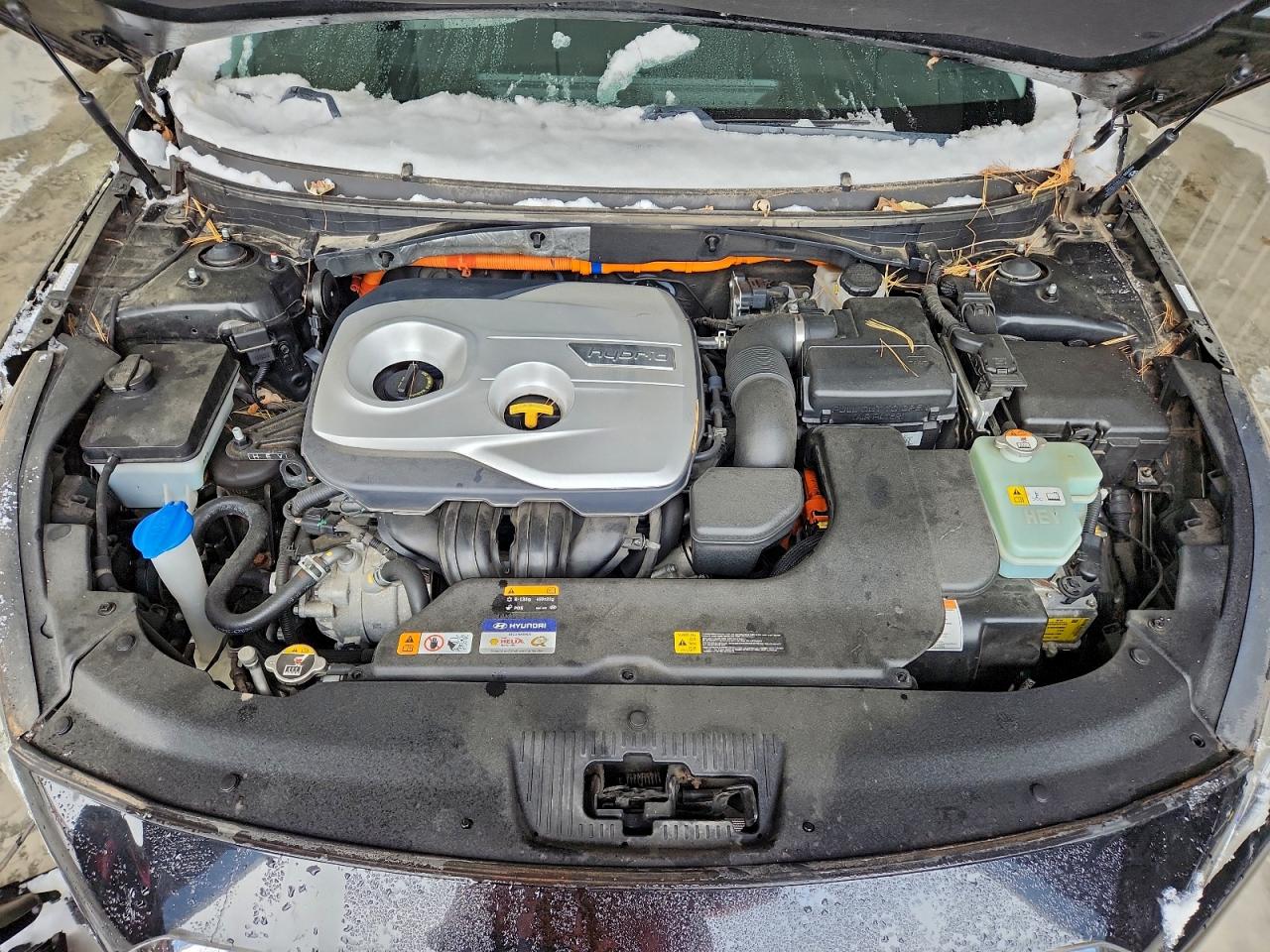 Hyundai SONATA Hybrid Image 11