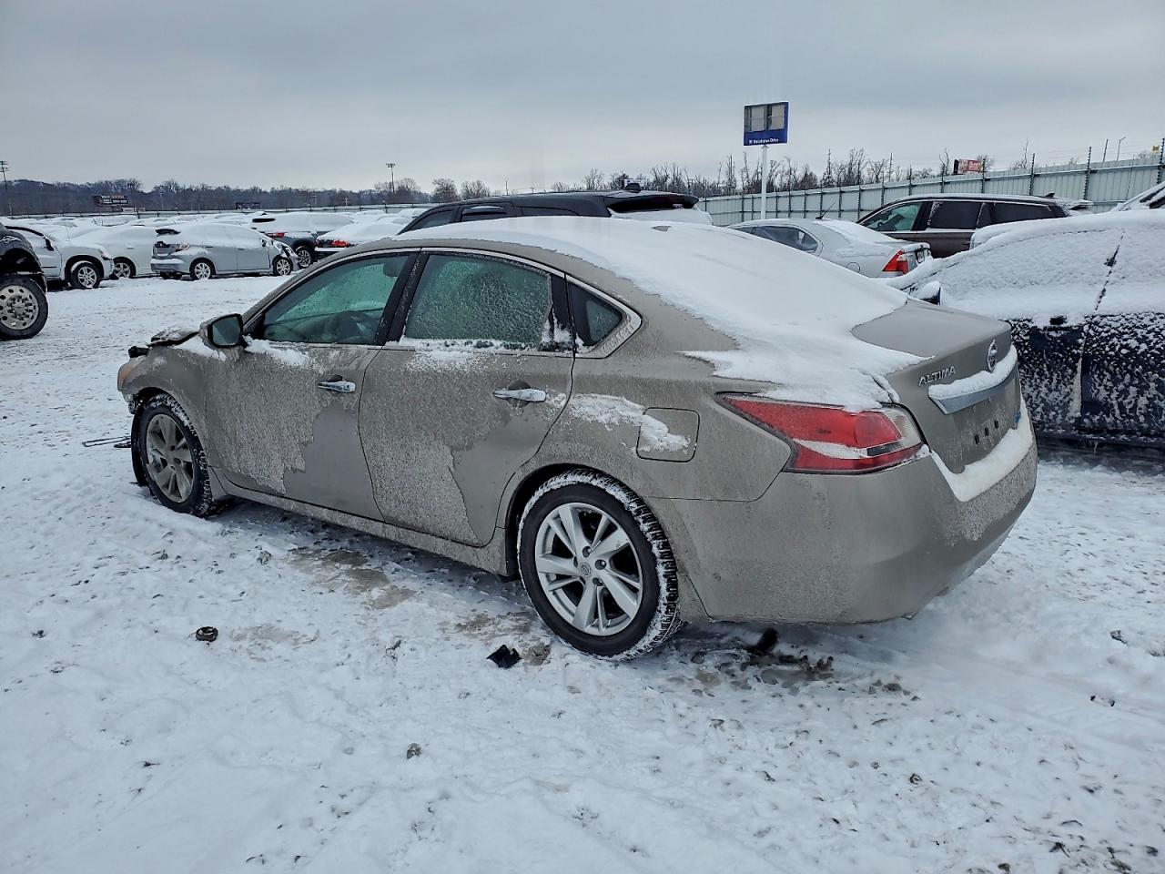 Nissan Altima 2.5 Image 2