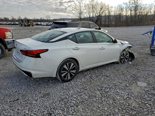 Nissan Altima Sv Image 9