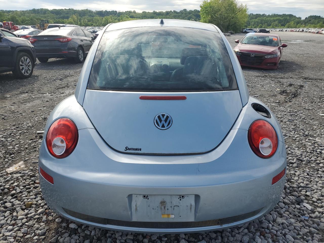 Volkswagen Beetle Image 9