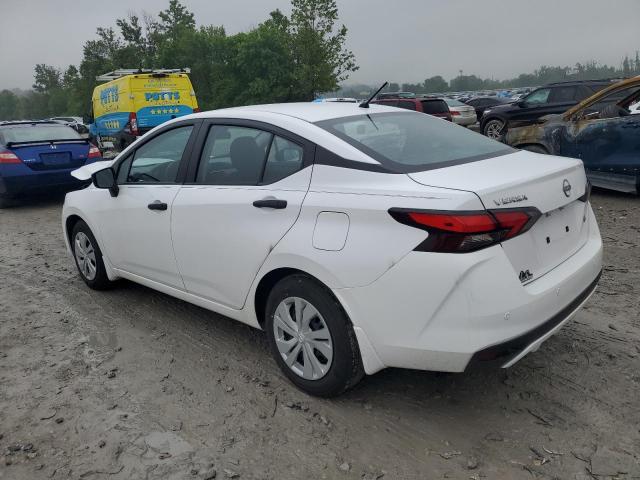 Nissan Versa S Image 3