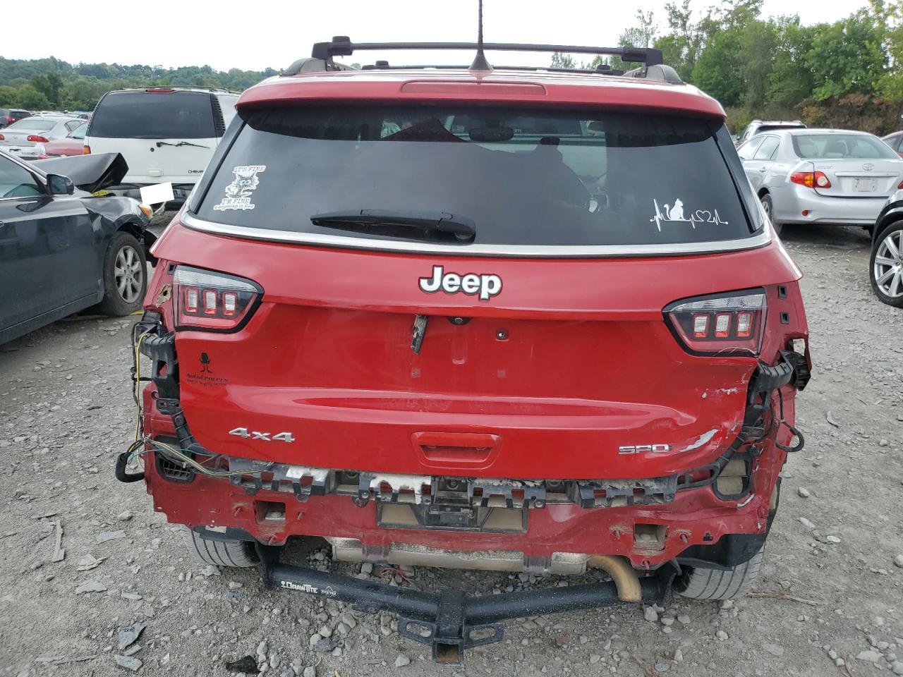 Jeep Compass Sport Image 13