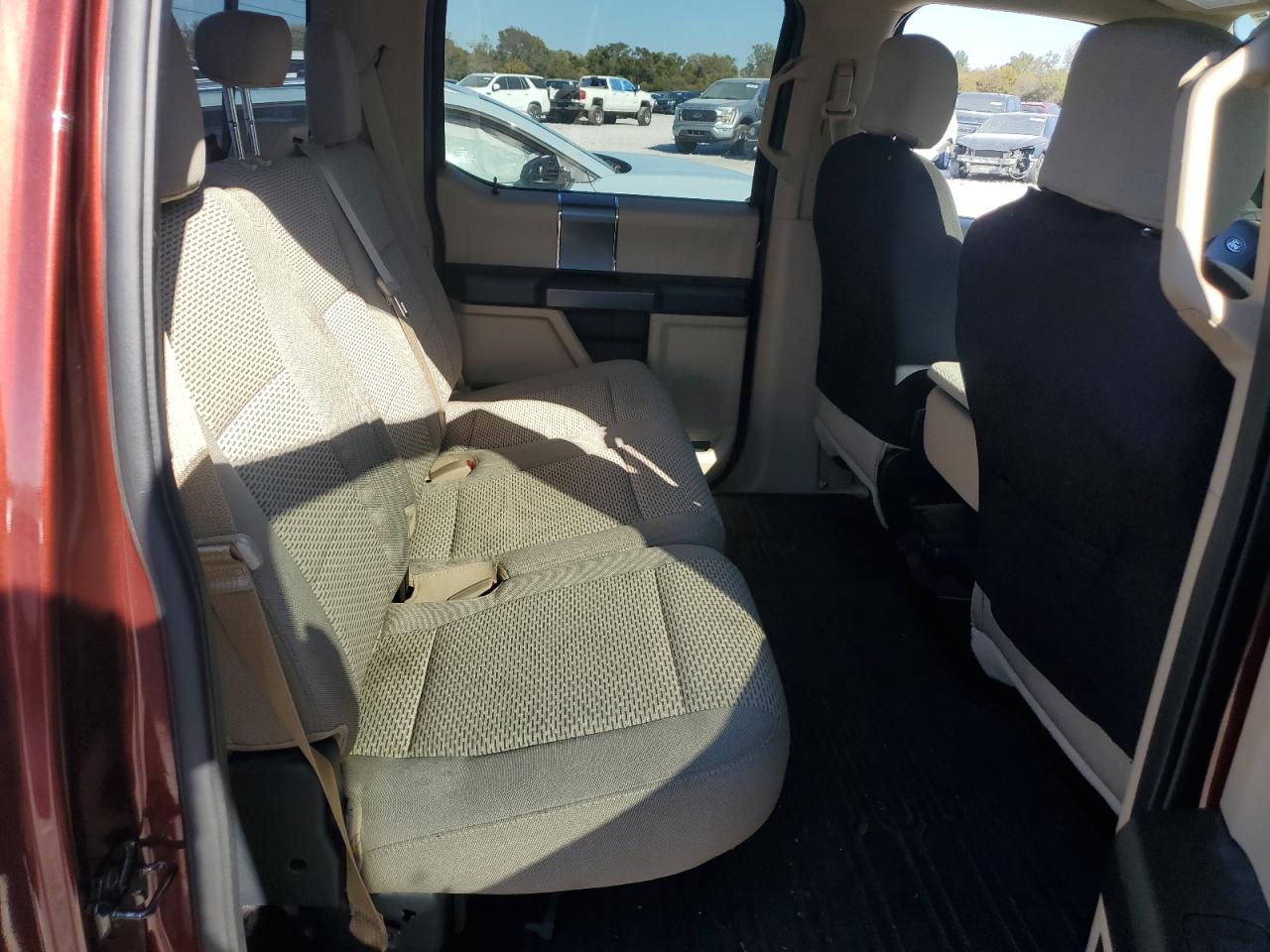 Ford F-150 Supercrew Image 10