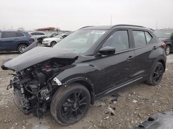  Salvage Nissan Kicks