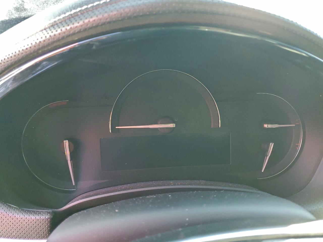 Cadillac XTS Luxury Image 8