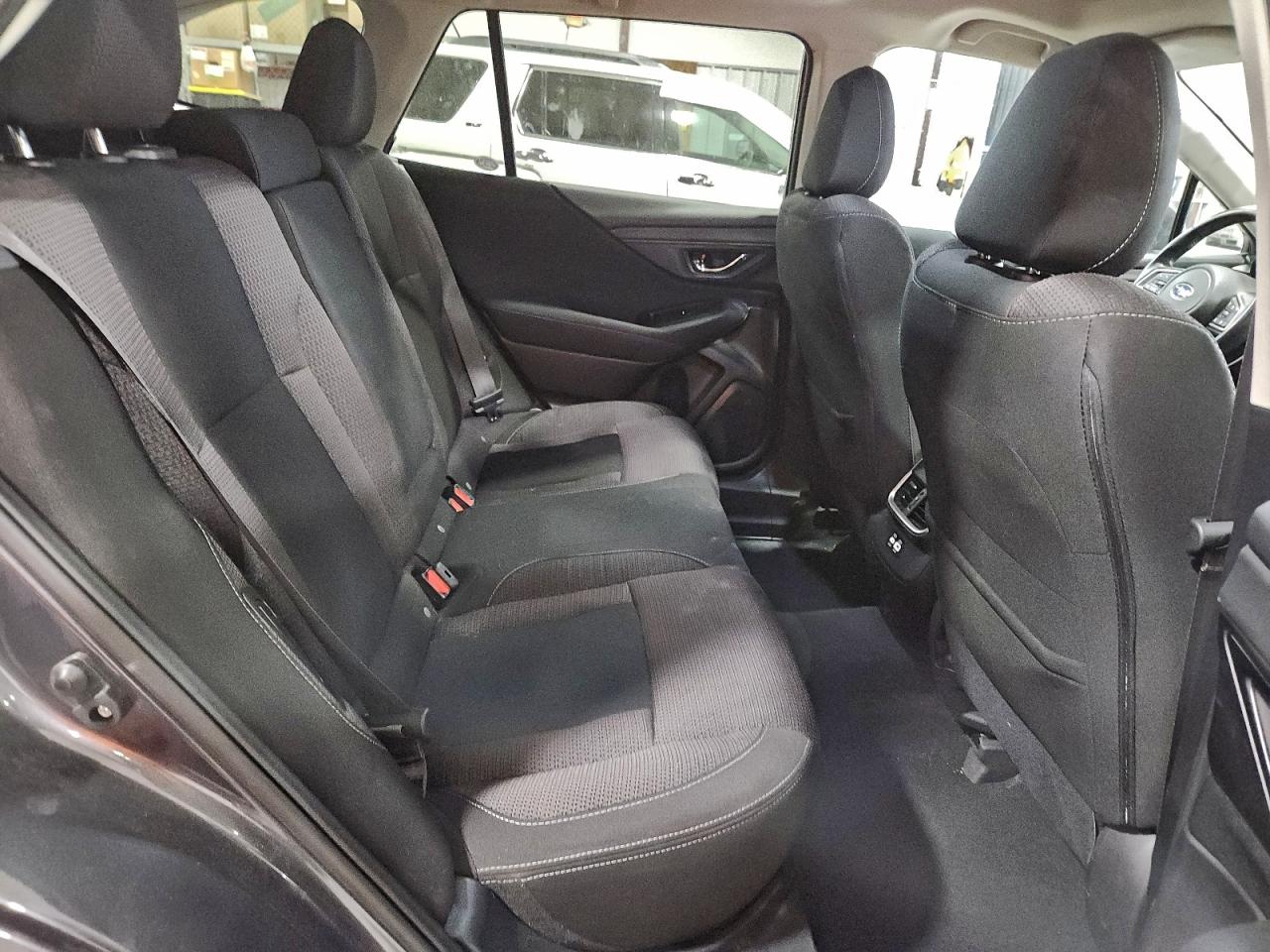 Subaru Outback Premium Image 9