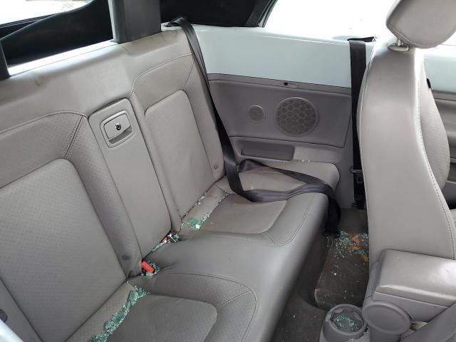 Volkswagen Beetle Convertible Option Package 2 Image 6