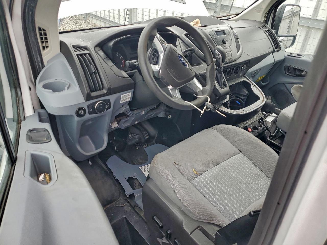 Ford Transit T-350 Image 5