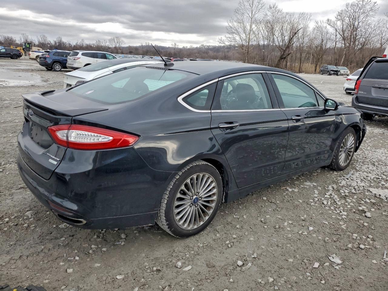 Ford Fusion Titanium Image 13