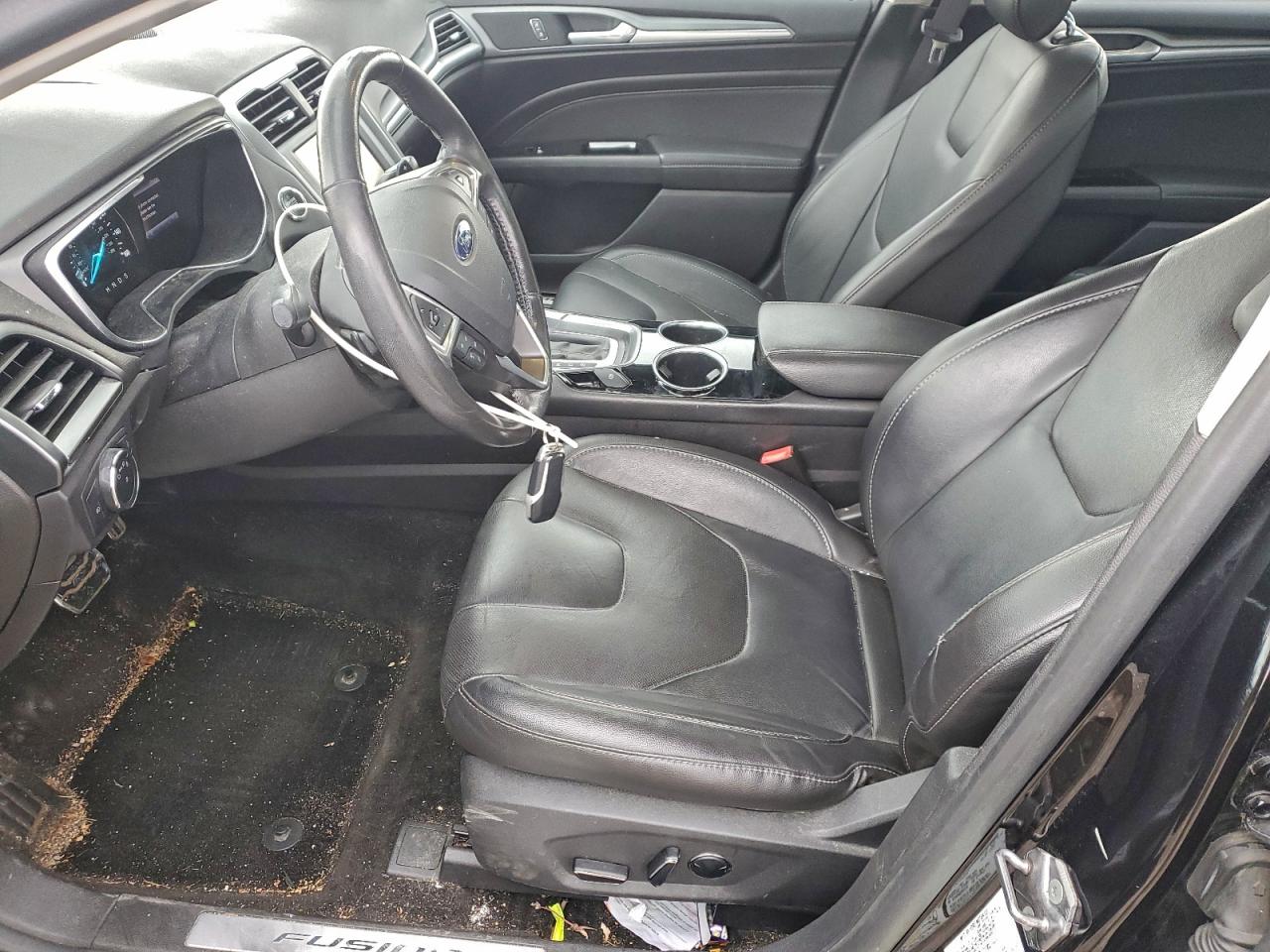 Ford Fusion Titanium Image 9