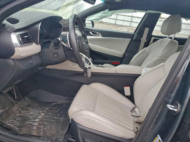 Genesis G70 Base Base Image 3