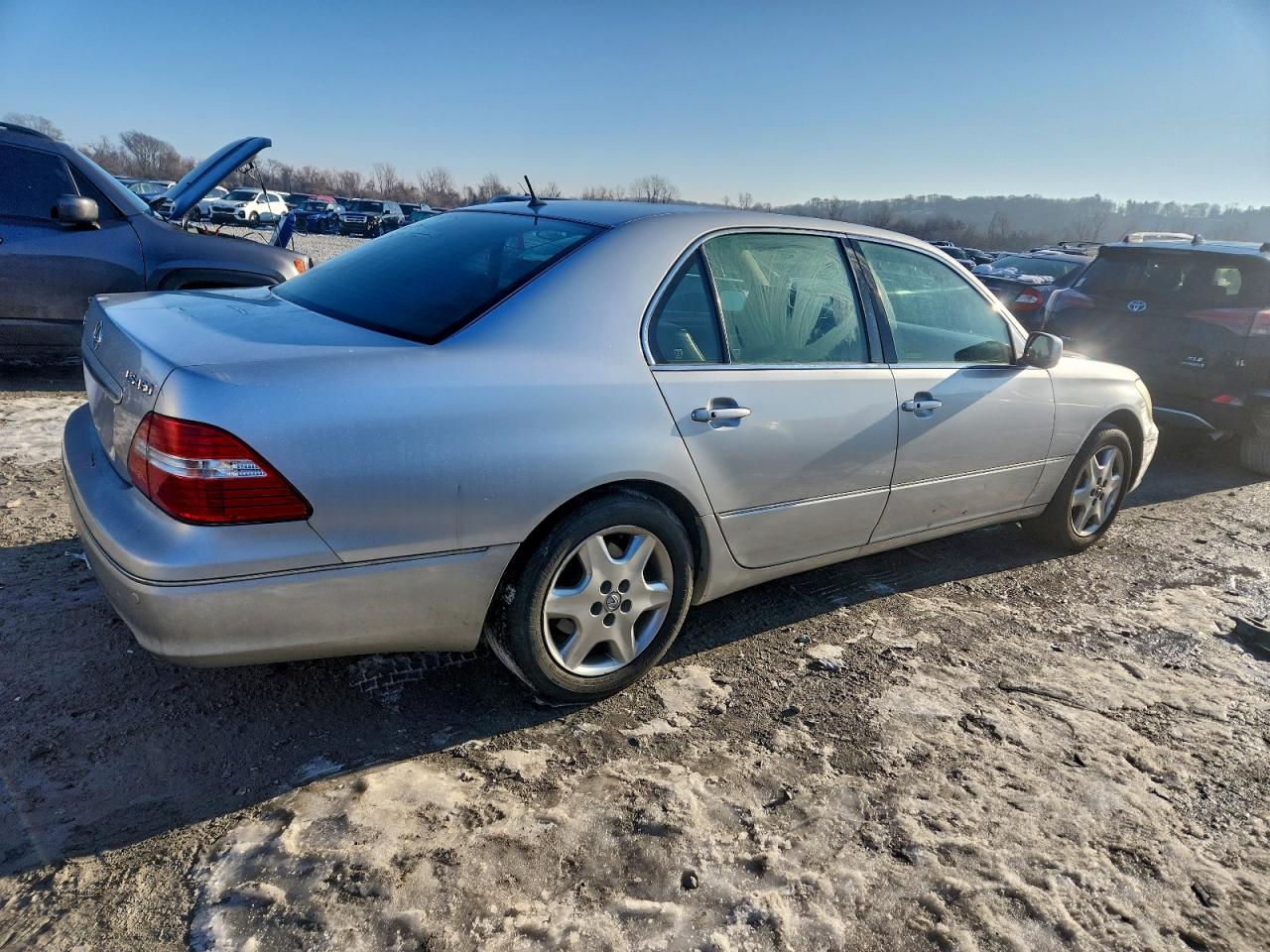 Lexus LS 430 Image 2