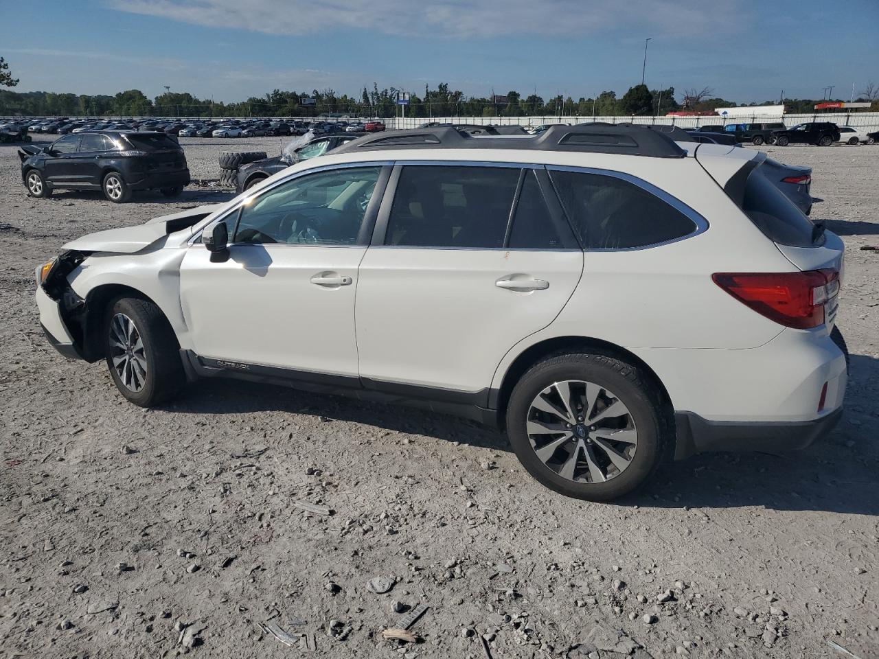 Subaru Outback 2.5i Limited Image 11