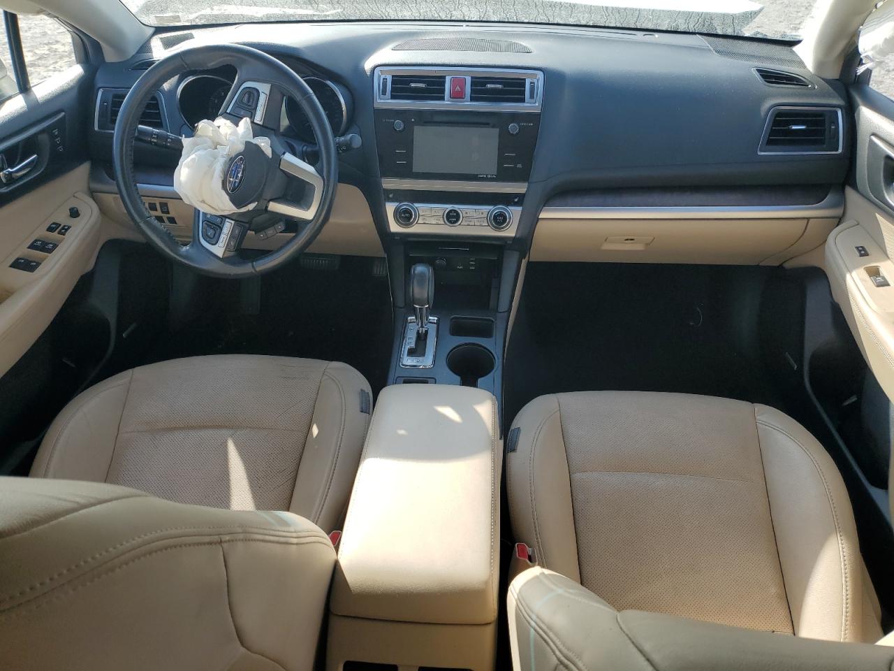 Subaru Outback 2.5i Limited Image 9