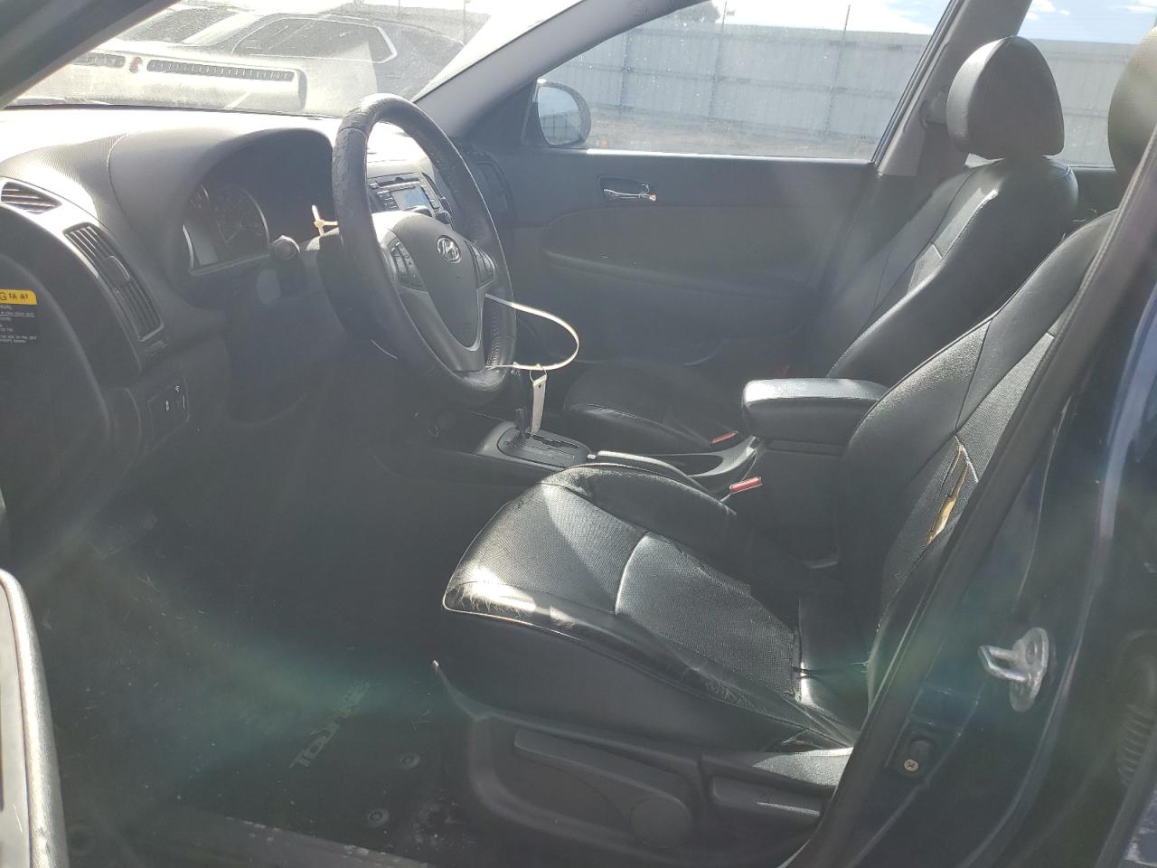 Hyundai ELANTRA Gls Image 6