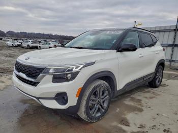  Salvage Kia Seltos