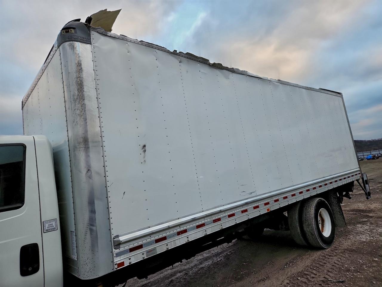 International 4000 4300 Image 9