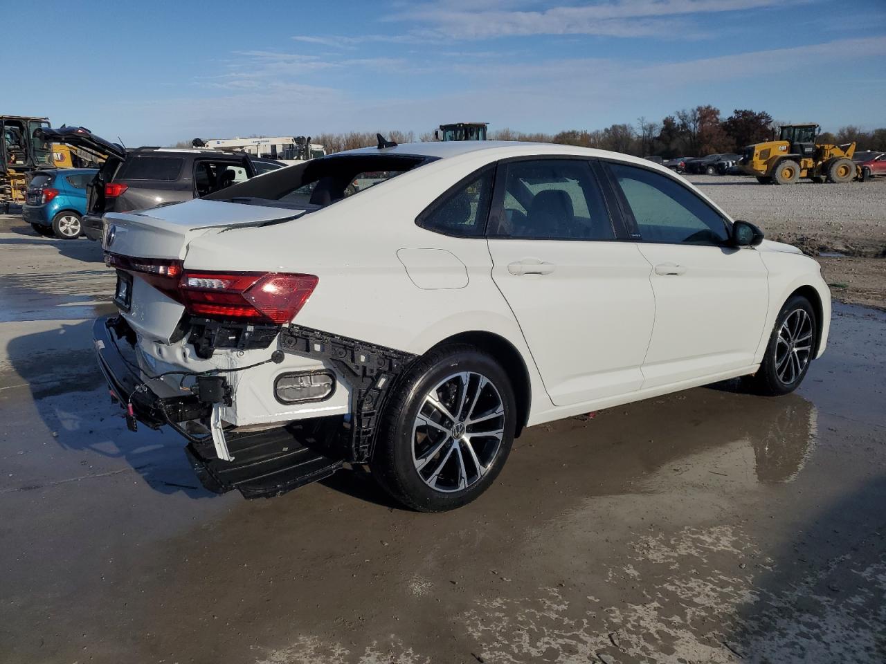 Volkswagen Jetta Sport Image 4