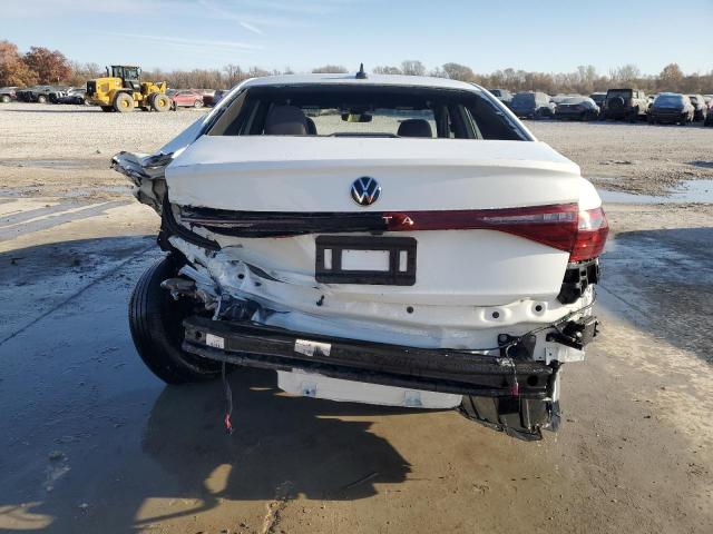 Volkswagen Jetta Sport Image 6