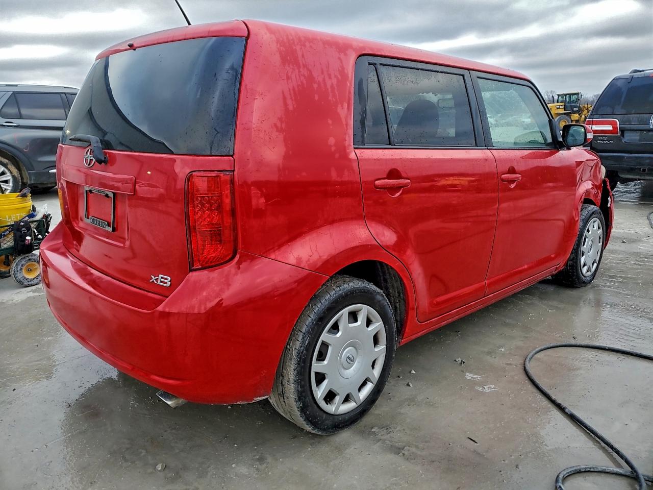 Scion xB Xb Image 4
