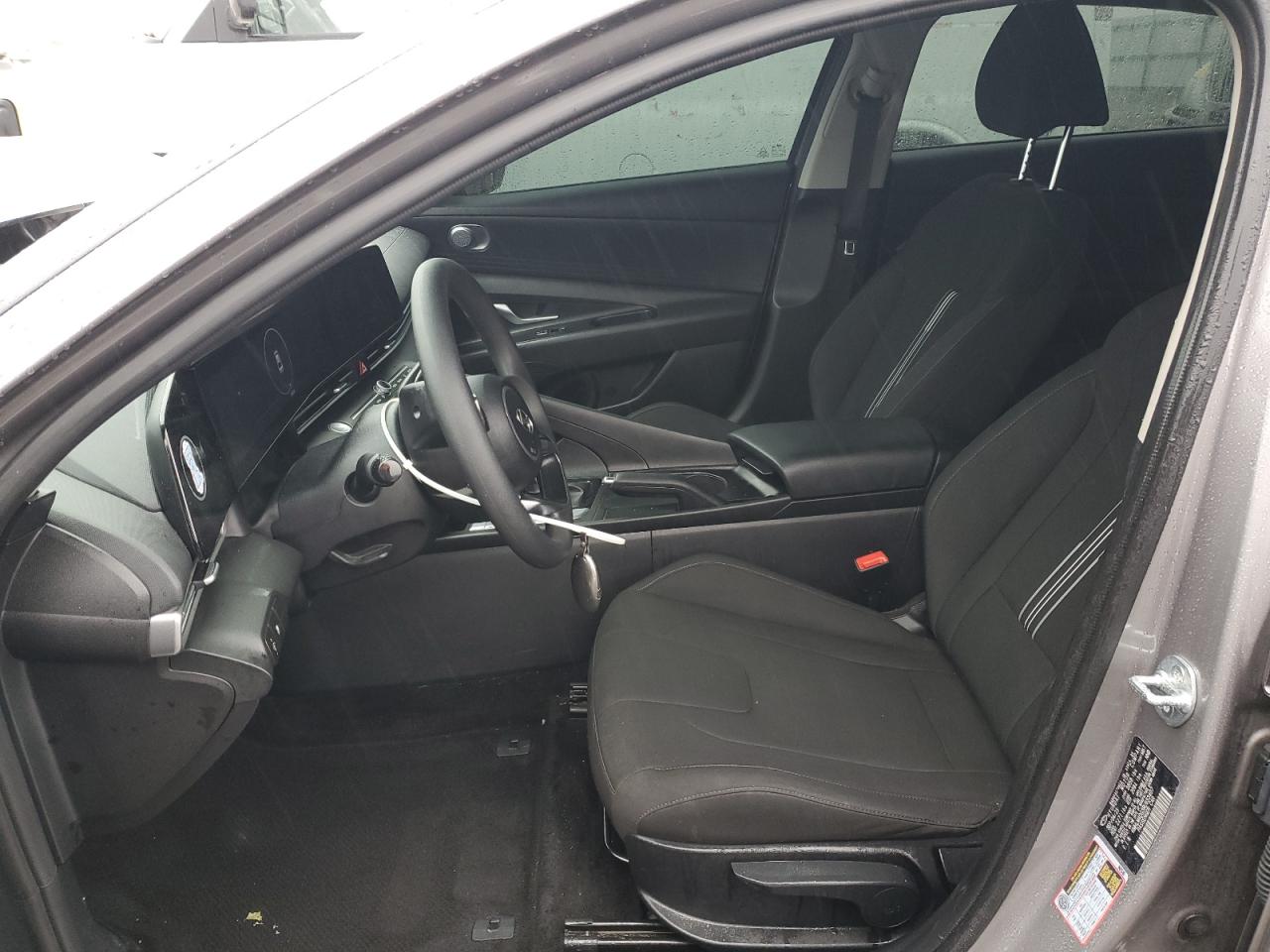 Hyundai ELANTRA Sel Image 7