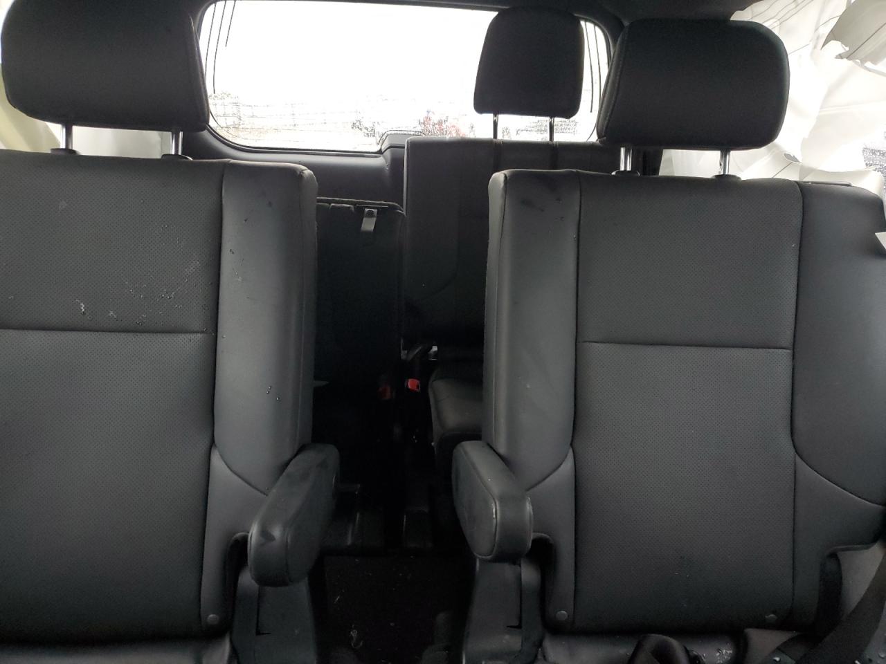 Lexus Gx 460 Premium Image 4