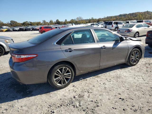 Toyota Camry Le Image 4