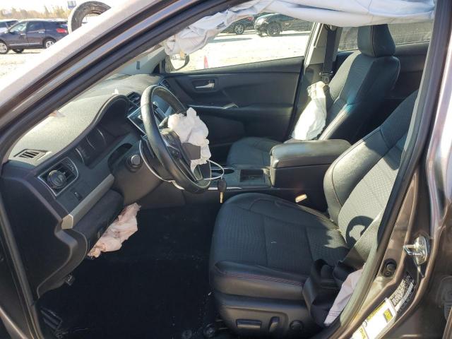 Toyota Camry Le Image 3