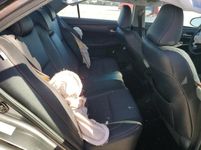 Toyota Camry Le Image 2